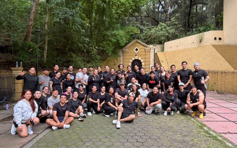 WhatsApp Image 2025-08-25 at 16.22.00 WhatsApp Image 2025-08-25 at 16.22.00